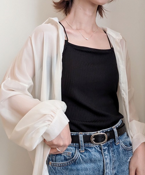 styiro(スタイロ)の「魅せるインナー バッククロスカップ付きキャミソール(キャミソール・レディース・ホワイト/ブラック・FREE)」の8枚目の写真