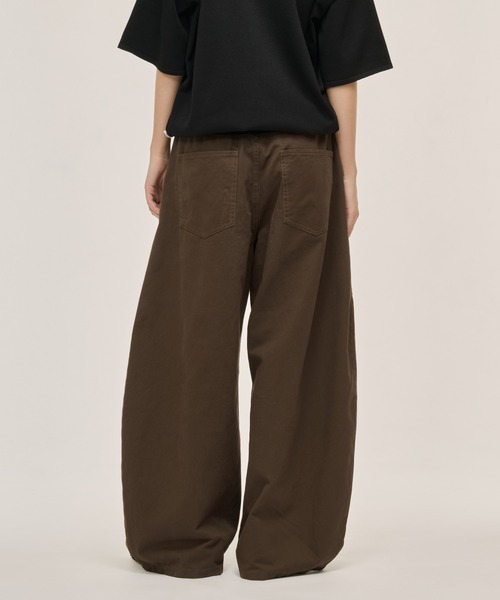 WETTEMPT（ウィテンプト）の「1 TUCK CURVE TWILL PANTS / ワンタックカーブツイルパンツ（スラックス・メンズ・ホワイト/ブラック/ブラウン・MEDIUM/LARGE/SMALL）」の15枚目の写真