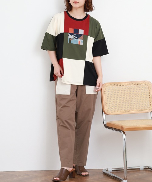 Emago（イマゴ）の「EMAGO タイル刺繍T 半端袖（Tシャツ/カットソー・レディース・ホワイト/ブラック・FREE）」の8枚目の写真