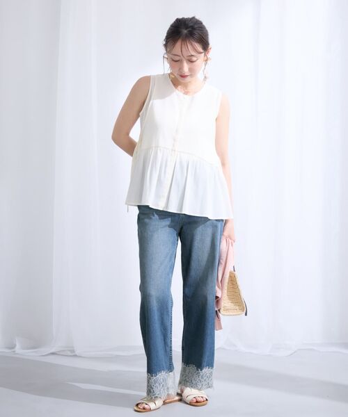 COHINA(コヒナ)の「レースヘムセミワイドストレートデニム 【低身長・小柄女性】(デニムパンツ・レディース・ライトインディゴブルー/インディゴブルー・M-Regular/S-Regular/XS-Regular/M-Short/S-Short/XS-Short)」の14枚目の写真