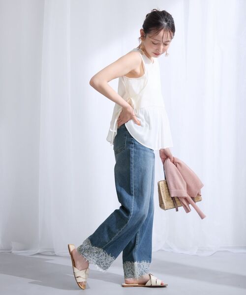 COHINA(コヒナ)の「レースヘムセミワイドストレートデニム 【低身長・小柄女性】(デニムパンツ・レディース・ライトインディゴブルー/インディゴブルー・M-Regular/S-Regular/XS-Regular/M-Short/S-Short/XS-Short)」の15枚目の写真