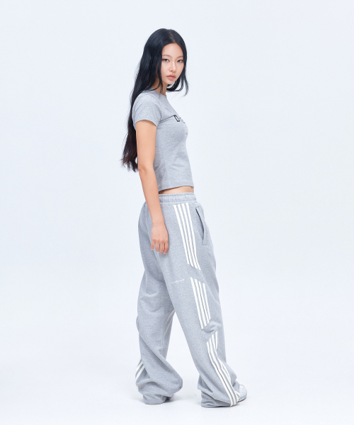 DAUSPICE(ディーオスピス)の「(DUC) The Sweatpants Gray(スウェットパンツ・レディース・チャコールグレー・LARGE/MEDIUM)」の2枚目の写真