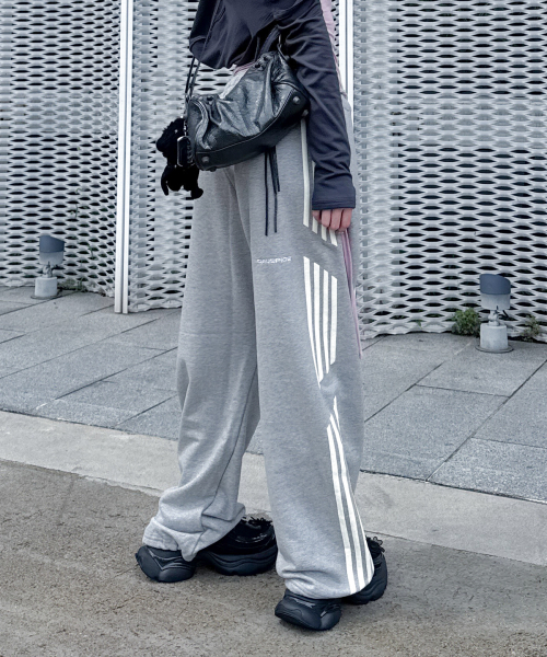 DAUSPICE(ディーオスピス)の「(DUC) The Sweatpants Gray(スウェットパンツ・レディース・チャコールグレー・LARGE/MEDIUM)」の3枚目の写真