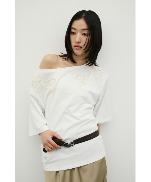 STYLEMIXER(スタイルミキサー)の「エンブロイダリーボートネックT(Tシャツ/カットソー・レディース・ホワイト/サックスブルー/ブラウン・FREE)」の6枚目の写真