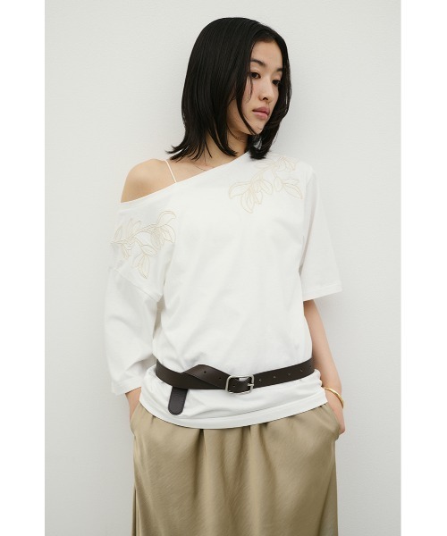 STYLEMIXER(スタイルミキサー)の「エンブロイダリーボートネックT(Tシャツ/カットソー・レディース・ホワイト/サックスブルー/ブラウン・FREE)」の7枚目の写真
