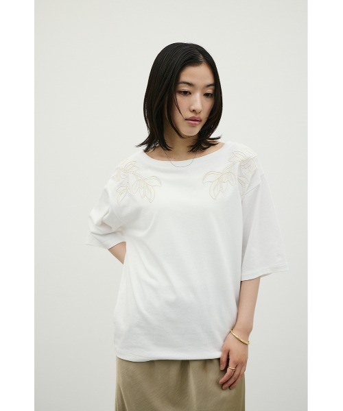 STYLEMIXER(スタイルミキサー)の「エンブロイダリーボートネックT(Tシャツ/カットソー・レディース・ホワイト/サックスブルー/ブラウン・FREE)」の10枚目の写真