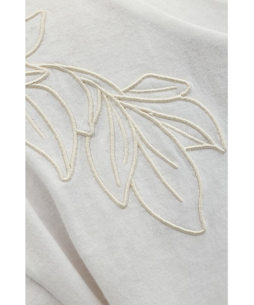STYLEMIXER(スタイルミキサー)の「エンブロイダリーボートネックT(Tシャツ/カットソー・レディース・ホワイト/サックスブルー/ブラウン・FREE)」の16枚目の写真