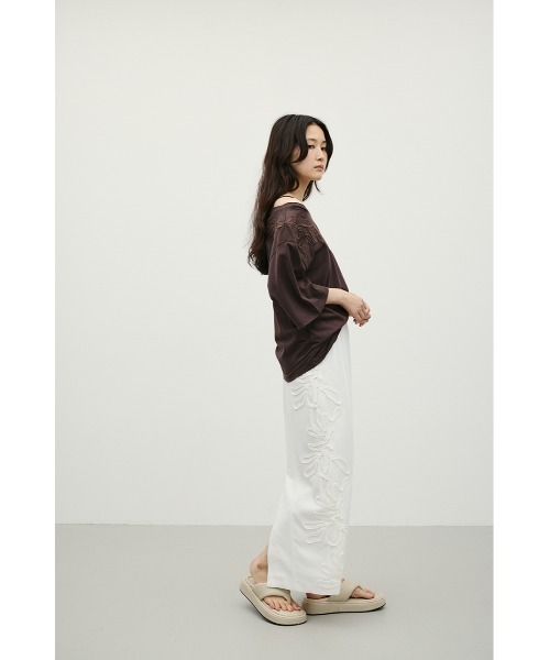STYLEMIXER(スタイルミキサー)の「エンブロイダリーボートネックT(Tシャツ/カットソー・レディース・ホワイト/サックスブルー/ブラウン・FREE)」の20枚目の写真