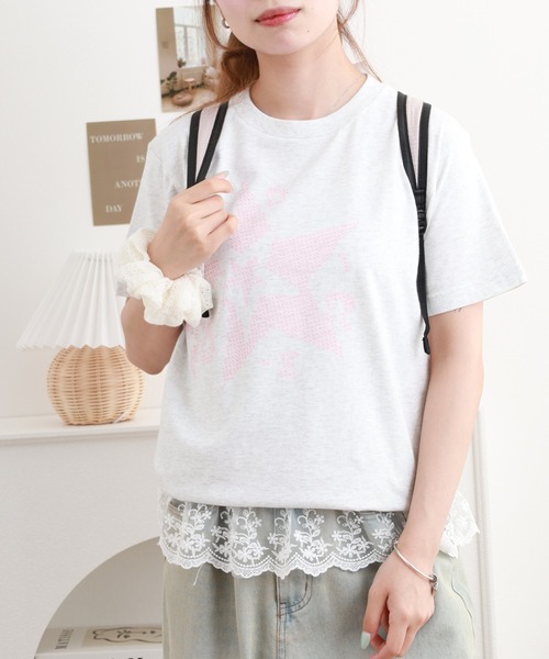 &soiree(アンドソワレ)の「&soiree 【シルエット選べる2サイズ】クロスステッチ風Tシャツ 半袖(Tシャツ/カットソー・レディース・セージグリーン/ホワイト/アッシュ・M/F)」の21枚目の写真