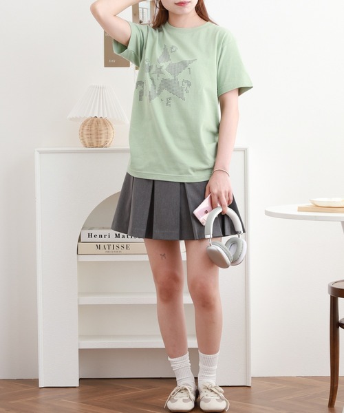 &soiree(アンドソワレ)の「&soiree 【シルエット選べる2サイズ】クロスステッチ風Tシャツ 半袖(Tシャツ/カットソー・レディース・セージグリーン/ホワイト/アッシュ・M/F)」の4枚目の写真