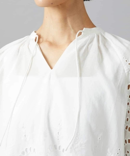 MICHEL KLEIN(ミッシェル・クラン)の「スカラップレースブラウス(シャツ/ブラウス・レディース・ネイビー/ホワイト・38)」の16枚目の写真