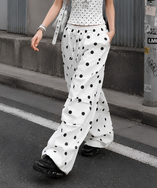 center i(センターアイ)の「ドット柄×チェリーモチーフ バルーンワイドパンツ(その他パンツ・レディース・ホワイト/ピンク/イエロー・FREE)」の5枚目の写真