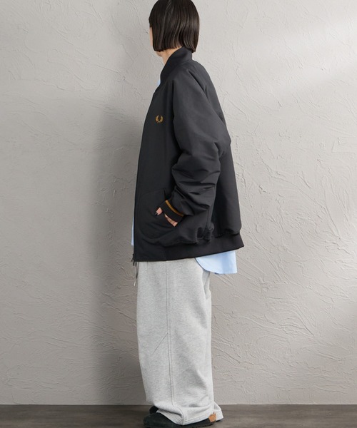 FRED PERRY（フレッドペリー）の「【WEB先行予約】[FRED PERRY/フレッドペリー] 別注 テニスボンバージャケット（ブルゾン・レディース・ダークグリーン/ブラック・S/M/XL/L）」の6枚目の写真