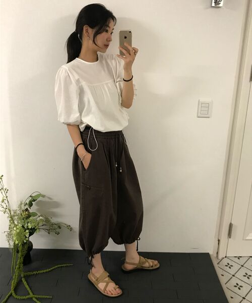 HELLO SUNRISE(ハローサンライズ)の「HS Balloon Easy Shorts_Brown(その他パンツ・レディース・ブラウン・OS)」の4枚目の写真