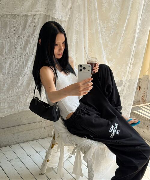 THE MYSTERIOUS HOTEL（ザミステリアスホテル）の「08 CUT-OFF SWEAT PT [BLACK]（スウェットパンツ・レディース・その他・FREE）」の3枚目の写真
