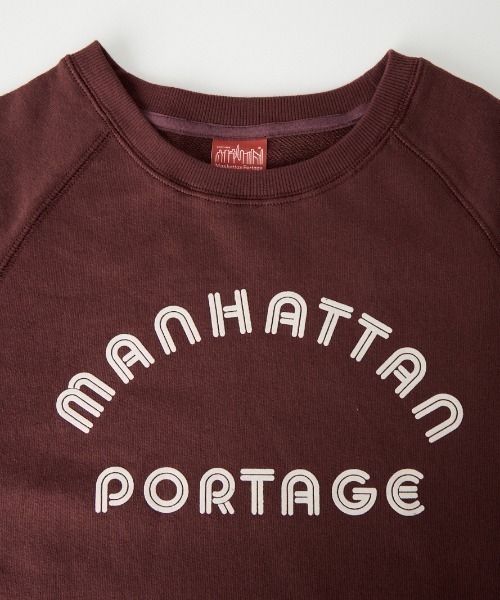 Manhattan Portage（マンハッタンポーテージ）の「[MANHATTAN PORTAGE/マンハッタンポーテージ] 別注 カレッジロゴ ショート丈カットオフスウェット（スウェット・レディース・ピンク/ワイン/ブラック/アイボリー・F）」の8枚目の写真