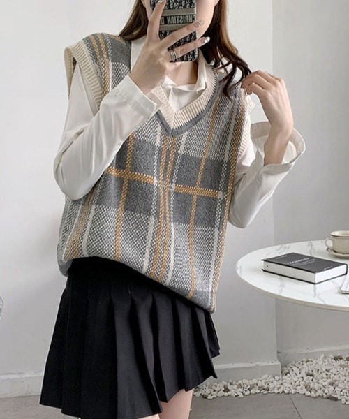 Flugge(フラッジー)の「Vネックニットベスト(ニット/セーター・レディース・グレー/ブルー・FREE)」の15枚目の写真