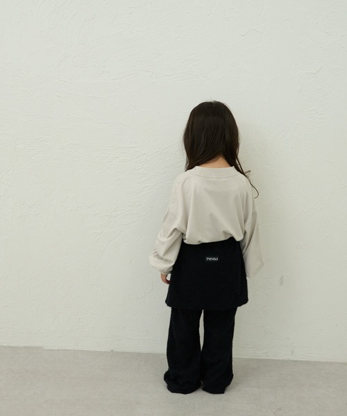 pairmanon(ペアマノン)の「【90-150cm】綿100% アソートロゴプリントオーバーサイズ長袖Tシャツ(Tシャツ/カットソー・キッズ・ネイビー/グレー系その他/イエロー/ブルー/ブルー系その他/グレー/レッド系その他/チャコールグレー・100/130/120/140/150/90/110)」の17枚目の写真