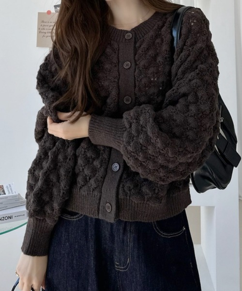 Ada.(エイダ)の「クルーネック 表面感 ぽこぽこ ボリュームスリーブ カーディガン(カーディガン/ボレロ・レディース・チャコール/ライトブルー/ピンク/アイボリー・FREE)」の14枚目の写真