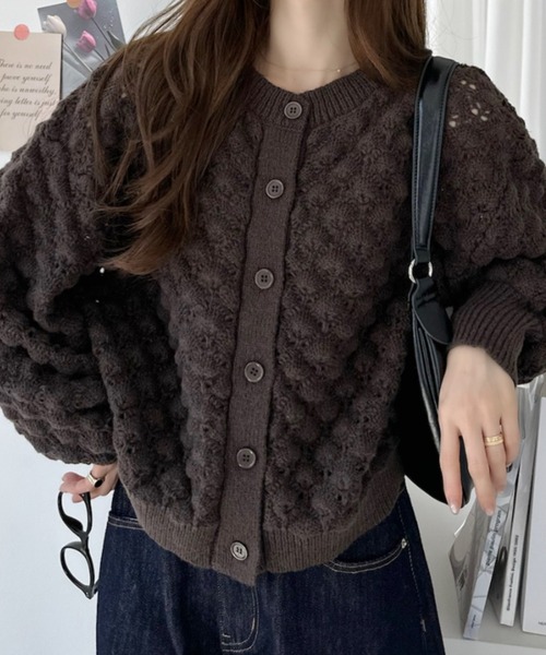 Ada.(エイダ)の「クルーネック 表面感 ぽこぽこ ボリュームスリーブ カーディガン(カーディガン/ボレロ・レディース・チャコール/ライトブルー/ピンク/アイボリー・FREE)」の12枚目の写真