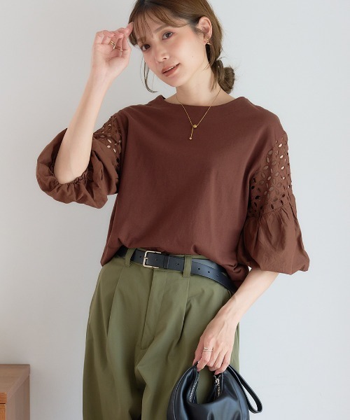 GROWING RICH(グローウィングリッチ)の「刺繍レーススリーブプルオーバー(Tシャツ/カットソー・レディース・オフホワイト/ブラウン/ブラック/チャコールグレー・M/L)」の6枚目の写真