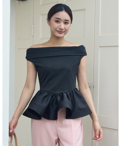 BIRTHDAY BASH（バースデイバッシュ）の「OFF SHOULDER DOCKING TOPS（オフショルダードッキングトップス）（Tシャツ/カットソー・レディース・ホワイト/ブラック・FREE）」の8枚目の写真