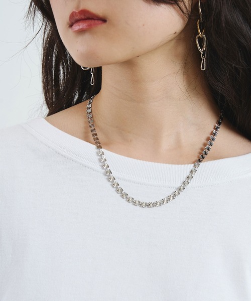 ROSE BUD(ローズバッド)の「DOUBLE BIJOU NECKLACE(ネックレス・レディース・シルバー/ゴールド・ONE SIZE)」の4枚目の写真