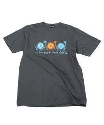 Monkey Flower（モンキーフラワー）の「共用グラフィックTシャツ チャコールグレー / MS0WTS02U88（Tシャツ/カットソー）」