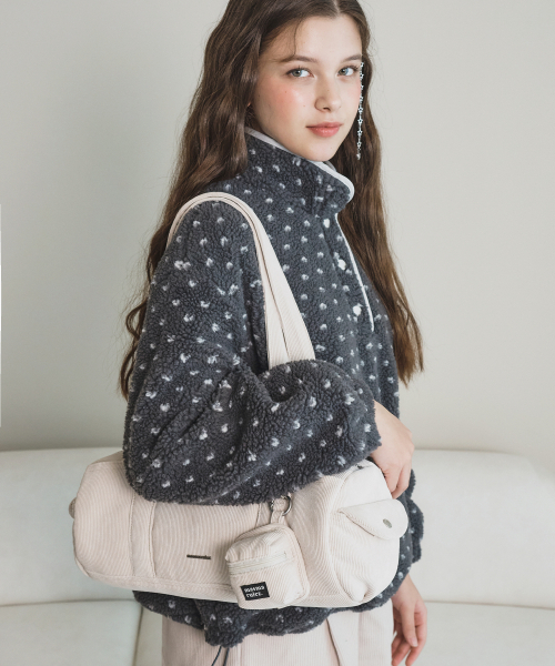 MASMARULEZ（マスマルールズ）の「[INT][POUCH SET] Tubby roll bag_Corduroy Ivory（ショルダーバッグ・レディース・その他・FREE）」の2枚目の写真
