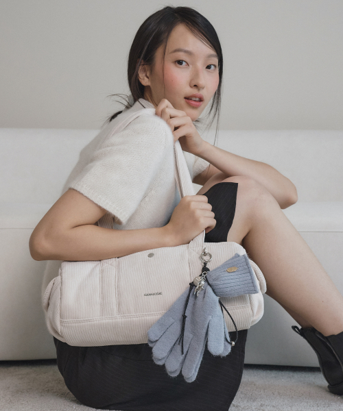 MASMARULEZ（マスマルールズ）の「[INT][POUCH SET] Tubby roll bag_Corduroy Ivory（ショルダーバッグ・レディース・その他・FREE）」の3枚目の写真