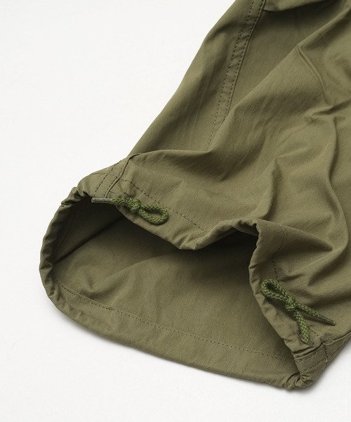 YMCLKY(ワイエムシーエルケーワイ)の「米軍タイプ M-51 オーバーパンツ YMCLKY. #PP388YN(カーゴパンツ・メンズ・オリーブ・SMALL)」の8枚目の写真