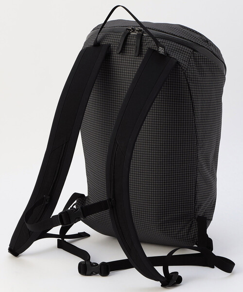 ARC'TERYX(アークテリクス)の「ARC’TERYX/アークテリクス コンシール 15 バックパック/Konseal 15 Backpack(バックパック/リュック・メンズ・イエロー/グレー/グリーン/ブラック・ONE SIZE)」の7枚目の写真