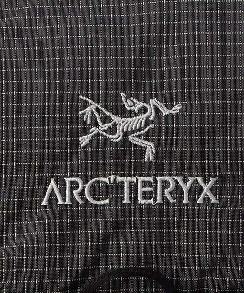 ARC'TERYX(アークテリクス)の「ARC’TERYX/アークテリクス コンシール 15 バックパック/Konseal 15 Backpack(バックパック/リュック・メンズ・イエロー/グレー/グリーン/ブラック・ONE SIZE)」の9枚目の写真