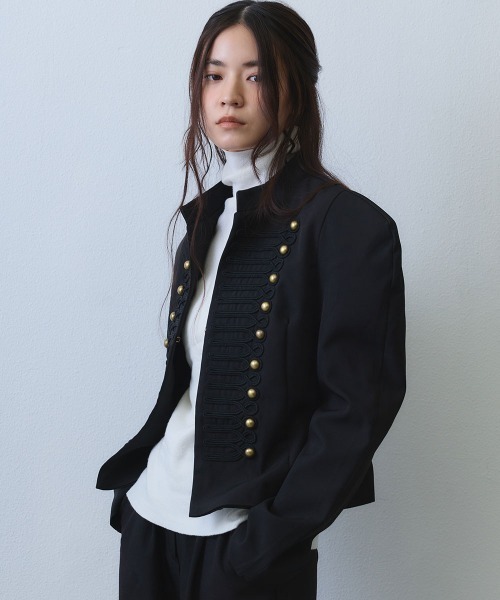 Clum（クルム）の「power shoulder braid napoleon jacket / パワーショルダーブレードナポレオンジャケット（ミリタリージャケット・レディース・ブラック・SMALL/MEDIUM/LARGE）」の4枚目の写真