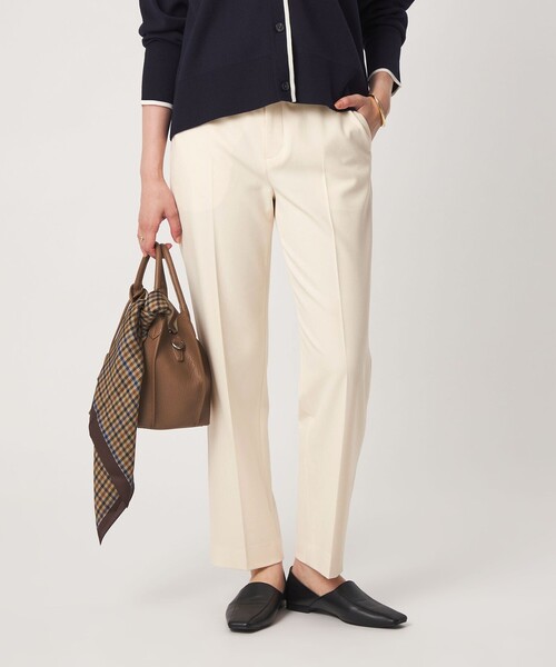 green label relaxing(グリーンレーベルリラクシング)の「Daily Chic ウラキモウ ALLFIT テーパードパンツ(スラックス・レディース・ブラック/オフホワイト/その他1・SHORT/36/38/40/TALL)」の1枚目の写真