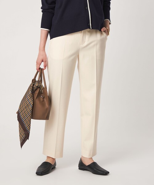 green label relaxing(グリーンレーベルリラクシング)の「Daily Chic ウラキモウ ALLFIT テーパードパンツ(スラックス・レディース・ブラック/オフホワイト/その他1・SHORT/36/38/40/TALL)」の8枚目の写真