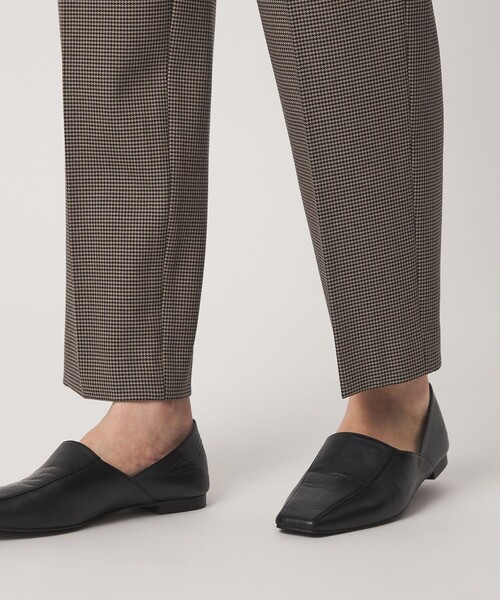 green label relaxing(グリーンレーベルリラクシング)の「Daily Chic ウラキモウ ALLFIT テーパードパンツ(スラックス・レディース・ブラック/オフホワイト/その他1・SHORT/36/38/40/TALL)」の16枚目の写真