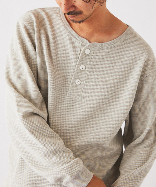 JOURNAL STANDARD relume(ジャーナルスタンダード レリューム)の「ヴァリアス ワッフル ヘンリーネック(Tシャツ/カットソー・メンズ・ホワイト/ライトグレー/ブラック/ライトイエロー・SMALL/MEDIUM/LARGE)」の16枚目の写真