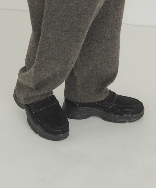 KBF(ケイビーエフ)の「スニーカーソールローファー(ローファー・レディース・オリーブ/ブラック・SMALL/MEDIUM/LARGE)」の4枚目の写真