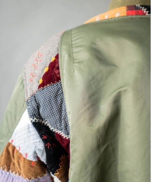 KHOKI（コッキ）の「【KHOKI】Quilt bomber jacket（ブルゾン・メンズ・ブラック/カーキ・3）」の14枚目の写真