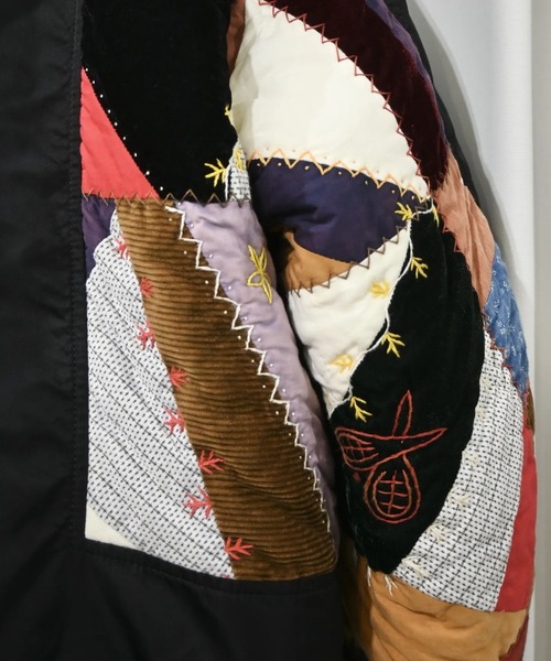 KHOKI（コッキ）の「【KHOKI】Quilt bomber jacket（ブルゾン・メンズ・ブラック/カーキ・3）」の11枚目の写真