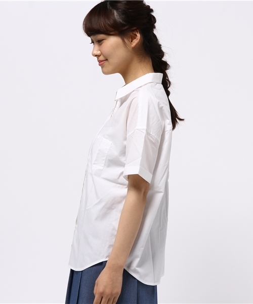 earth music&ecology（アースミュージックアンドエコロジー）の「【2016Summer】ドロップショルダーVネックシャツ（シャツ/ブラウス・レディース・オフホワイト/ベージュ/ネイビー/ストライプ・FREE）」の6枚目の写真