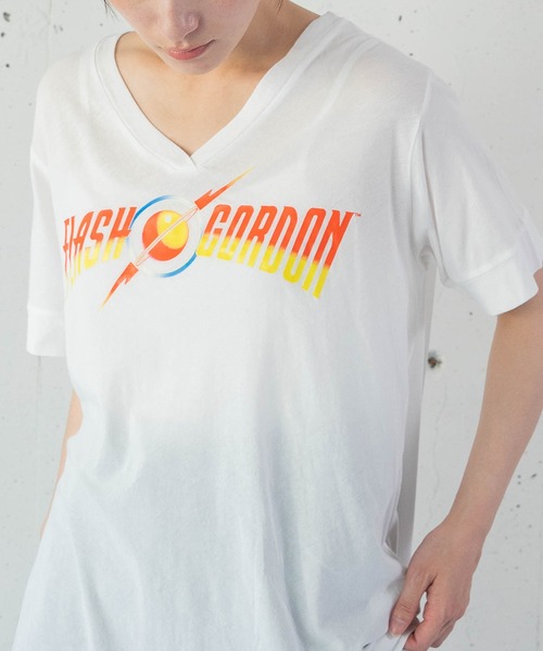 Audition(オーディション)の「M0695 フラッシュゴードンVネックT(Tシャツ/カットソー・レディース・ホワイト/イエロー/ブラック・MEDIUM)」の4枚目の写真
