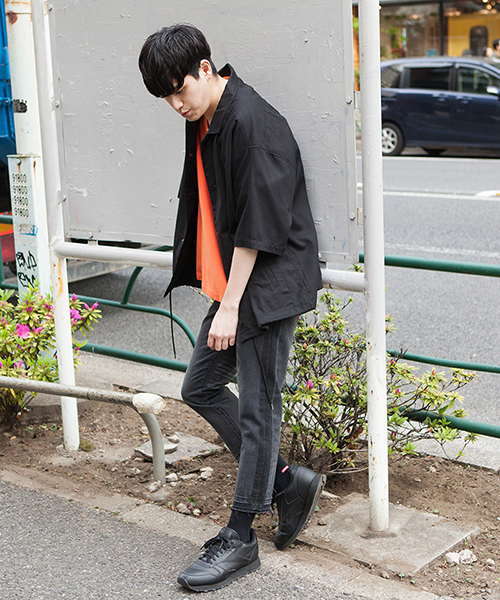 WEGO(ウィゴー)の「WEGO/リップルビッグVネックカットソー(Tシャツ/カットソー・メンズ・オレンジ/ホワイト・LARGE/MEDIUM)」の5枚目の写真