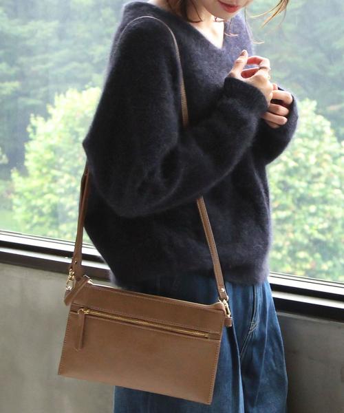 BEAUTY&YOUTH UNITED ARROWS（ビューティーアンドユースユナイテッドアローズ）の「BY∴ フェイクレザージップサコッシュ（ショルダーバッグ・レディース・ブラック/ブラウン/モカ・FREE）」の2枚目の写真