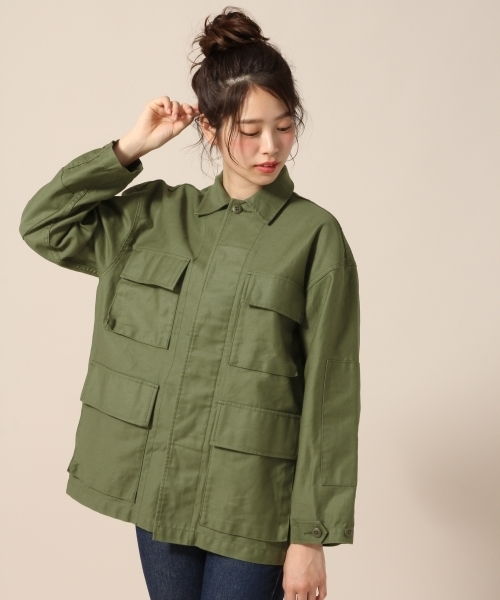 LOWRYS FARM（ローリーズファーム）の「バックサテンミリタリージャケット　782384 （ミリタリージャケット・レディース・カーキ/カモフラージュ・MEDIUM/LARGE）」の13枚目の写真