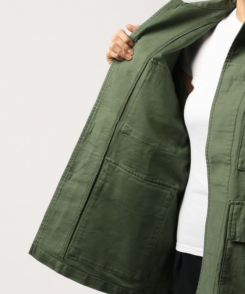 LOWRYS FARM（ローリーズファーム）の「バックサテンミリタリージャケット　782384 （ミリタリージャケット・レディース・カーキ/カモフラージュ・MEDIUM/LARGE）」の20枚目の写真