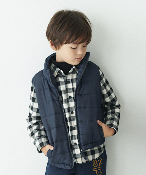 devirock（デビロック）の「ファイバーダウン中綿ベスト（ダウンベスト・キッズ・ブラック/レッド系その他/ネイビー・100cm/140cm/130cm/120cm/110cm/150cm/160cm）」の3枚目の写真