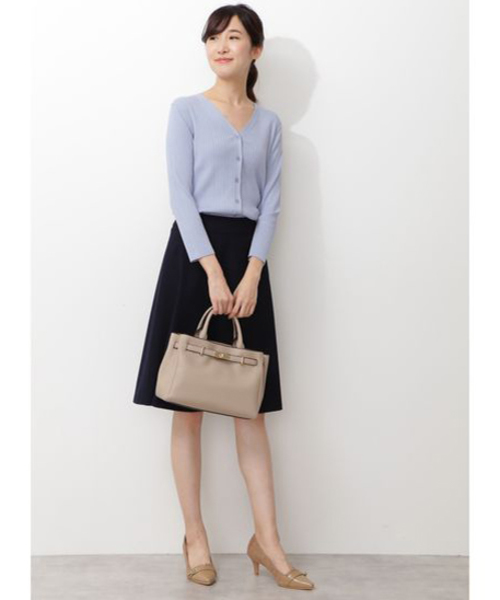 NATURAL BEAUTY BASIC（ナチュラルビューティーベーシック）の「【Oggi 5月号掲載】[洗える]ファインハイゲージ リブカーデ（カーディガン/ボレロ・レディース・ブラック/グレー/オフホワイト/ブラウン/ピンク/ブルー・MEDIUM）」の22枚目の写真