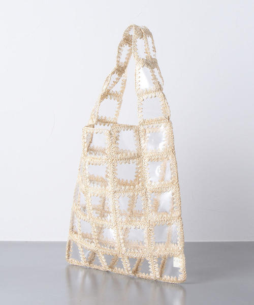 UNITED ARROWS（ユナイテッドアローズ）の「＜JAMIRAY（ジャミレイ）＞PVC パッチ ショップ バッグ ◆（ショルダーバッグ・レディース・ブラック/ナチュラル・FREE）」の3枚目の写真